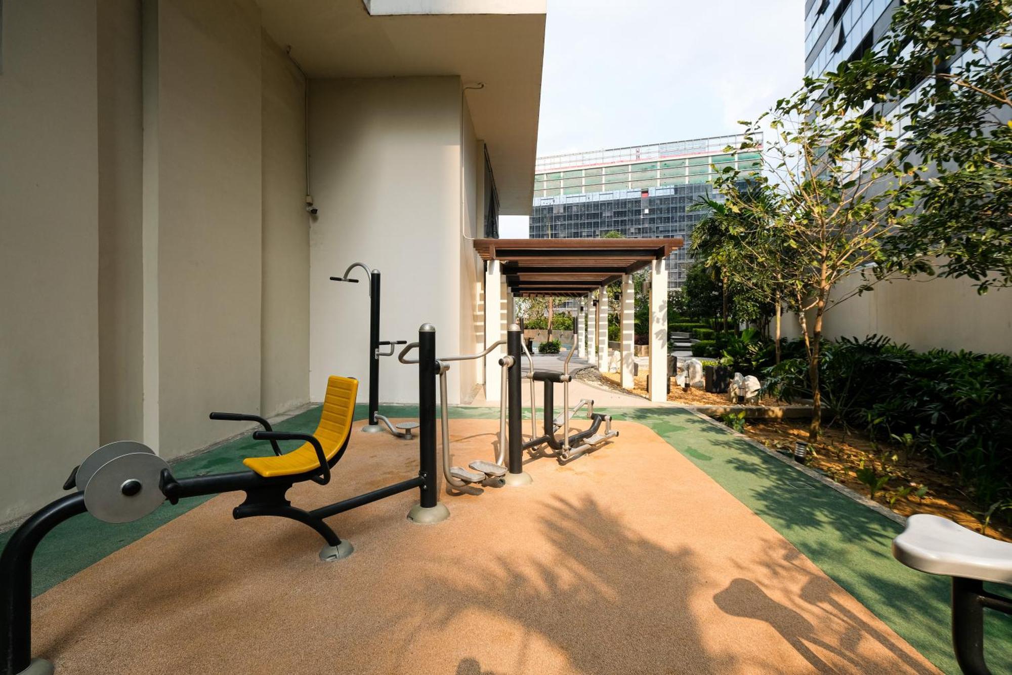 Bgc 2Br Uptown Parksuites With Balcony And Bathtub Manila Exterior foto